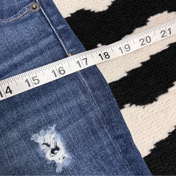 HUDSON Bacara Crop Straight Cuffed Denim Jeans Med Wash Size 28 - Picture 6 of 9